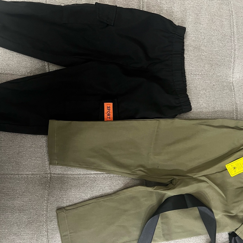 Versatile Black and Green Cargo Bottoms for Everyday Wear